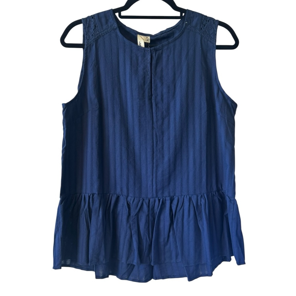 Bohoโ Navy Sleeveless Spring Blouse Size M